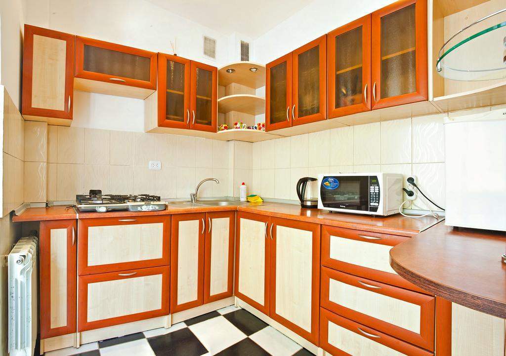 Lessor Apartments Алма Ата Стая снимка